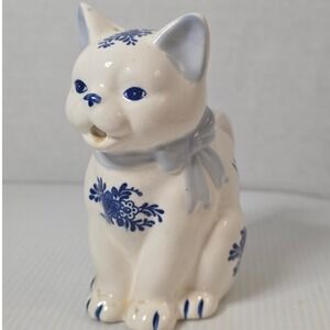 JSNY Cat Creamer Pitcher Small Blue White Fair Vintage 1980s